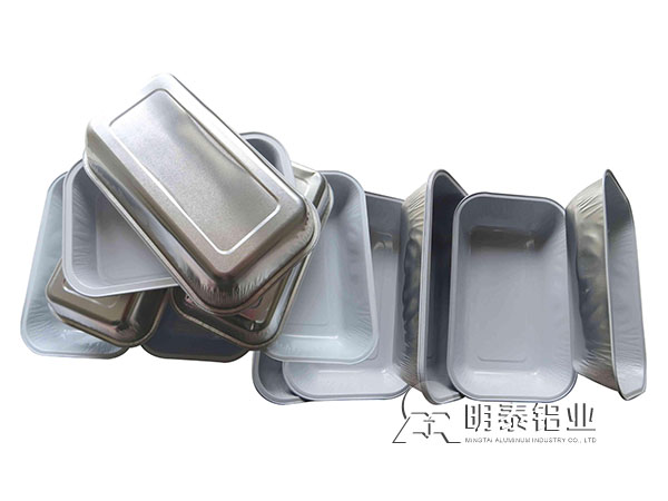 鋁箔生產(chǎn)廠家來說鋁箔餐盒的原材料特點(diǎn)