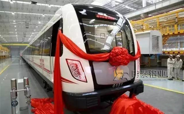 明泰鋁業(yè)轉(zhuǎn)型升級(jí)，鄭州地鐵明泰造助力暢通鄭州構(gòu)建現(xiàn)代化都市交通