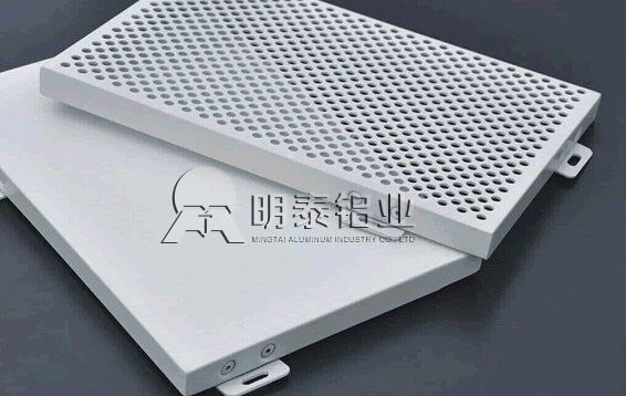 河南沖孔鋁單板價格如何計算？沖孔鋁單板價格是按照制造工藝算的嗎？